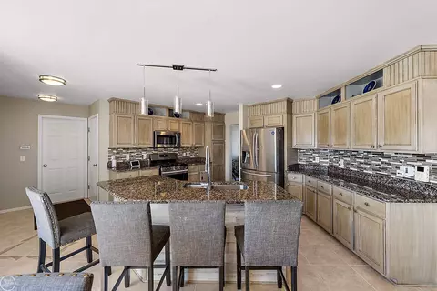 Kitchen - 21646 Phoenix, Macomb, MI 48044 photo 2 of 6