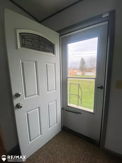 1087 Chrysler, Mount Morris, MI 48458 photo 6