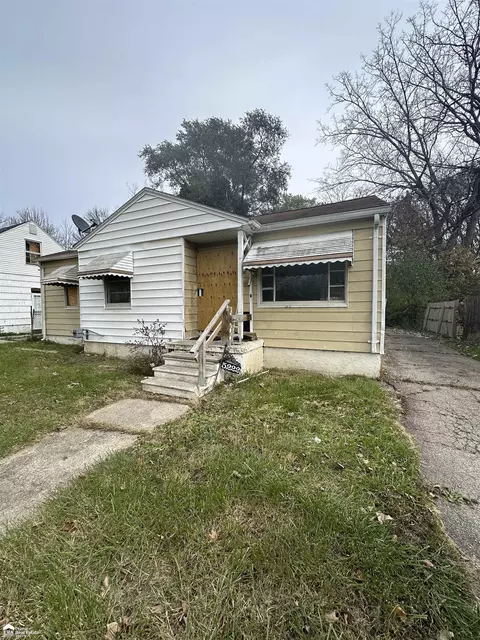 5222 Susan, Flint, MI 48505