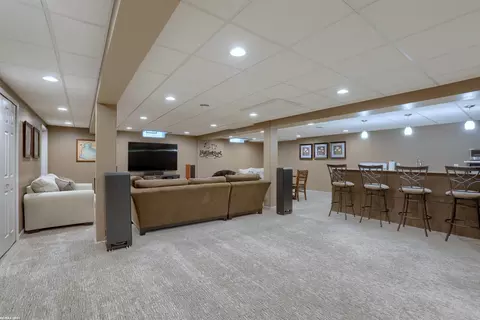 Living - 50700 Shenandoah, Macomb, MI 48044 photo 3 of 4