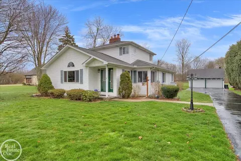 5037 Saint Clair, East China, MI 48054