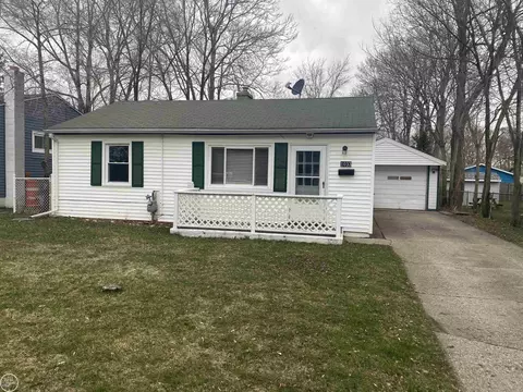 1033 Cedar, Port Huron, MI 48060