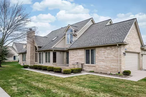 16751 Cobblestone W, Macomb, MI 48042