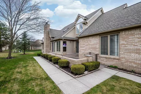 Exterior - 16751 Cobblestone W, Macomb, MI 48042 photo 2 of 11