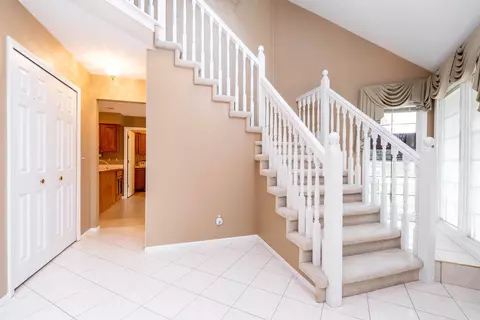 Entry Way - 16751 Cobblestone W, Macomb, MI 48042 photo 6 of 6