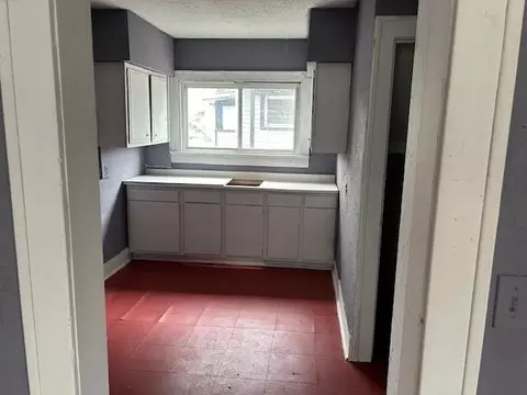 566 E Witherbee, Flint, MI 48505 photo 3