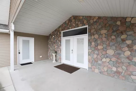Exterior - 9045 Springbrook, Davison, MI 48423 photo 3 of 12