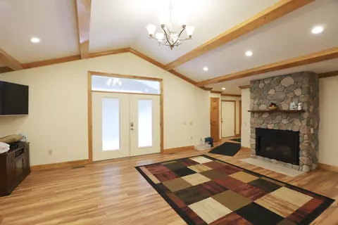 Living - 9045 Springbrook, Davison, MI 48423 photo 1 of 4