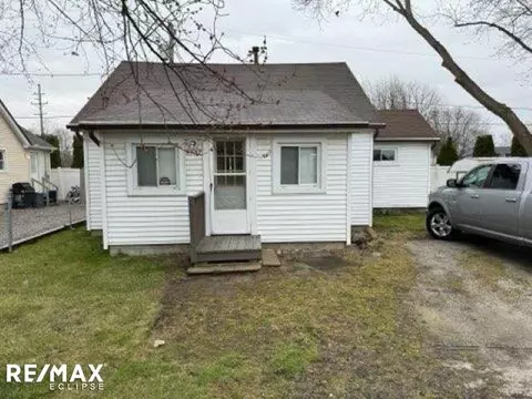 9737 Willow, Clay, MI 48001