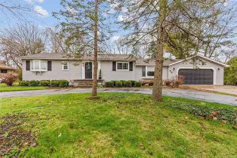 50 Paragon, Troy, MI 48098