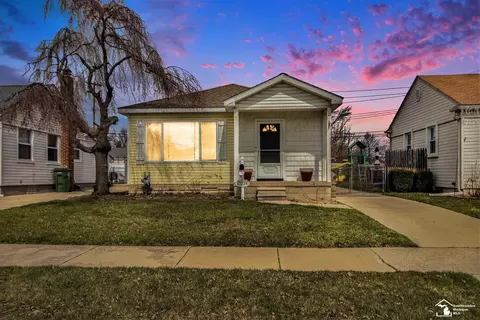 13224 Backus, Southgate, MI 48195