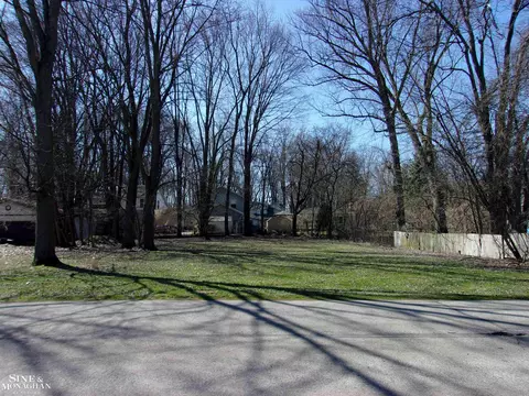 615 Liberty, Algonac, MI 48001