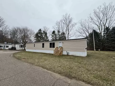 5383 Cedar, Croswell, MI 48422