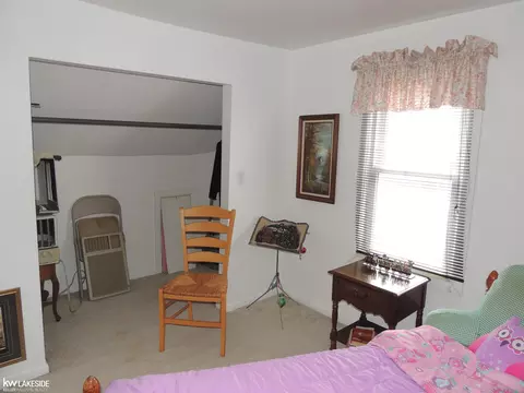 Bedroom - 27155 James, Warren, MI 48092 photo 6 of 8