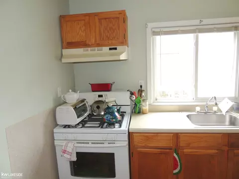 Kitchen - 27155 James, Warren, MI 48092 photo 2 of 4