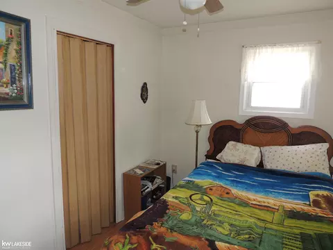 Bedroom - 27155 James, Warren, MI 48092 photo 3 of 8