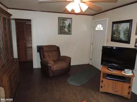 Living - 27155 James, Warren, MI 48092 photo 2 of 3