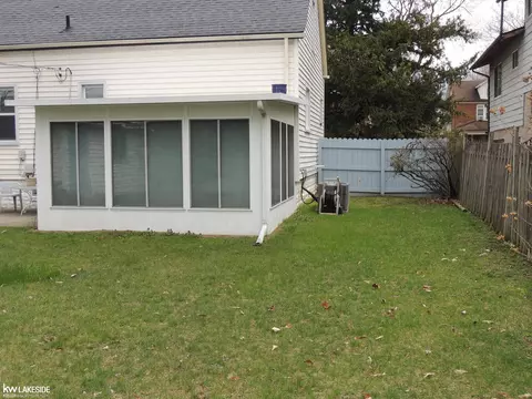 Exterior - 27155 James, Warren, MI 48092 photo 4 of 6