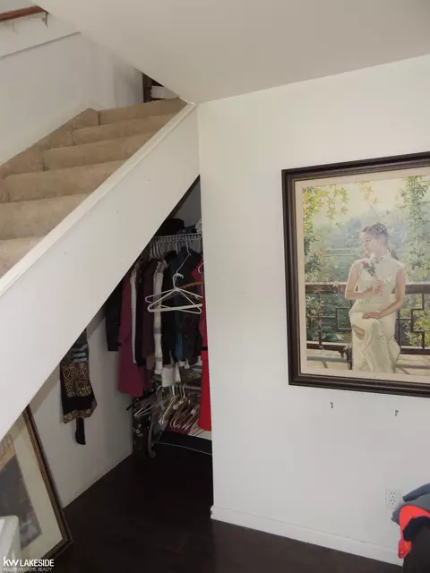 Entry Way - 27155 James, Warren, MI 48092 photo 1 of 1