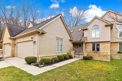 52103 Southview Rdg, Macomb, MI 48042