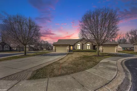 50826 Nature, New Baltimore, MI 48047