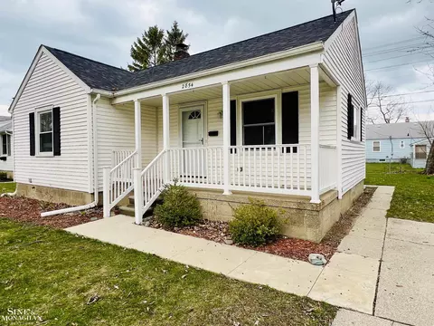 2854 Cooper, Port Huron, MI 48060