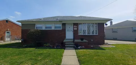 24786 Dwight, Eastpointe, MI 48021