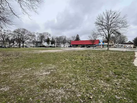 606 Garfield, Bay City, MI 48708