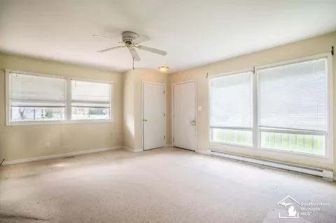 Living - 1301 W Temperance, Temperance, MI 48182 photo 2 of 2