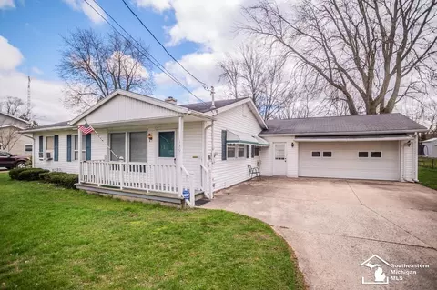 Exterior - 1301 W Temperance, Temperance, MI 48182 photo 2 of 11