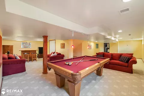 Living - 6261 N Mckinley, Flushing, MI 48433 photo 3 of 4
