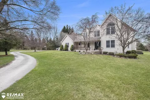 Exterior - 6261 N Mckinley, Flushing, MI 48433 photo 3 of 12