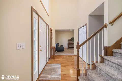 Entry Way - 6261 N Mckinley, Flushing, MI 48433 photo 1 of 2