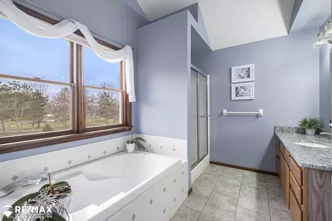 Bath - 6261 N Mckinley, Flushing, MI 48433 photo 3 of 5
