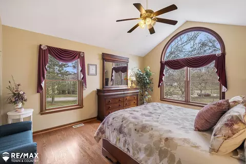 Bedroom - 6261 N Mckinley, Flushing, MI 48433 photo 2 of 5