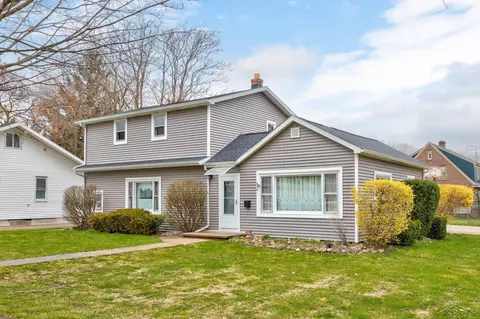502 Pine, Chesaning, MI 48616