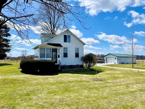 1988 E Salzburg, Bay City, MI 48706