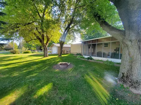 Exterior - 2900 Twin Lk, Lupton, MI 48635 photo 4 of 7