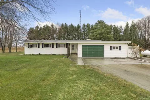 1300 Hull, Sandusky, MI 48471
