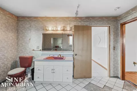 Bath - 6397 Dyke Rd, Algonac, MI 48001 photo 3 of 3