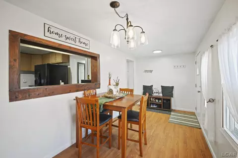 Dining - 913 Chestnut, Adrian, MI 49221 photo 3 of 3
