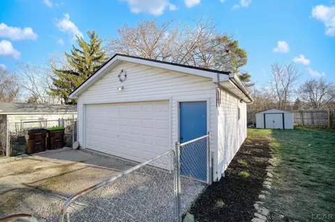 Exterior - 913 Chestnut, Adrian, MI 49221 photo 8 of 14