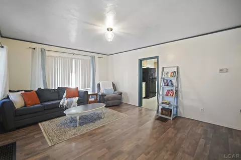 Living - 913 Chestnut, Adrian, MI 49221 photo 2 of 3