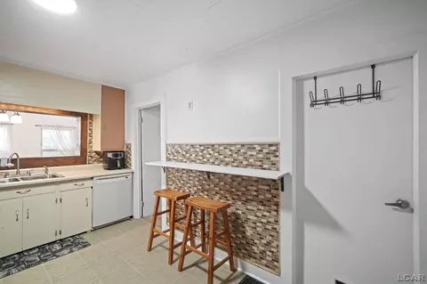 Kitchen - 913 Chestnut, Adrian, MI 49221 photo 3 of 4