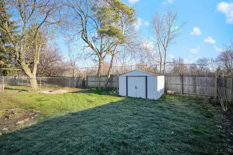 Exterior - 913 Chestnut, Adrian, MI 49221 photo 10 of 14