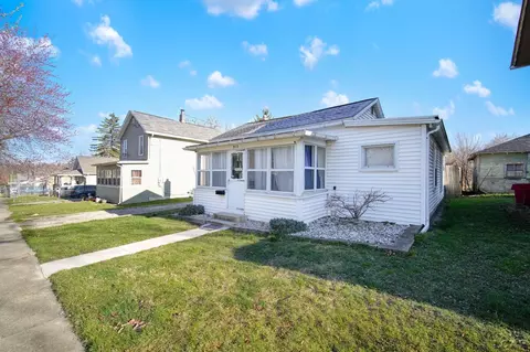913 Chestnut, Adrian, MI 49221