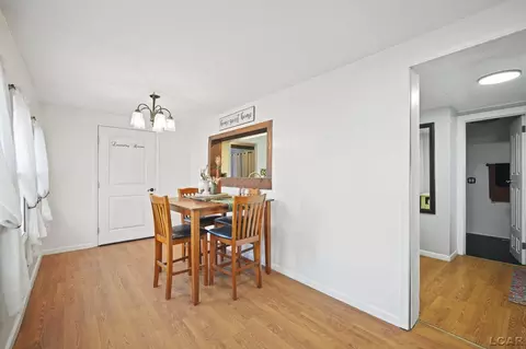Dining - 913 Chestnut, Adrian, MI 49221 photo 2 of 3