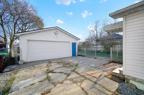 Exterior - 913 Chestnut, Adrian, MI 49221 photo 7 of 14