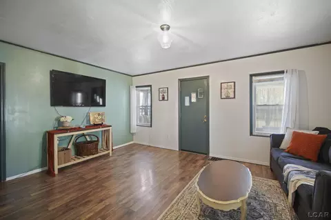 Living - 913 Chestnut, Adrian, MI 49221 photo 3 of 3