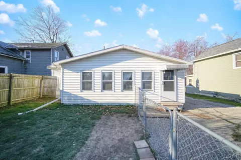 Exterior - 913 Chestnut, Adrian, MI 49221 photo 14 of 14